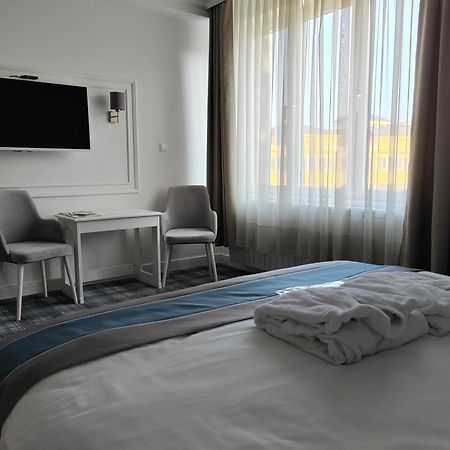 Hotel Mio City Kula Exterior photo