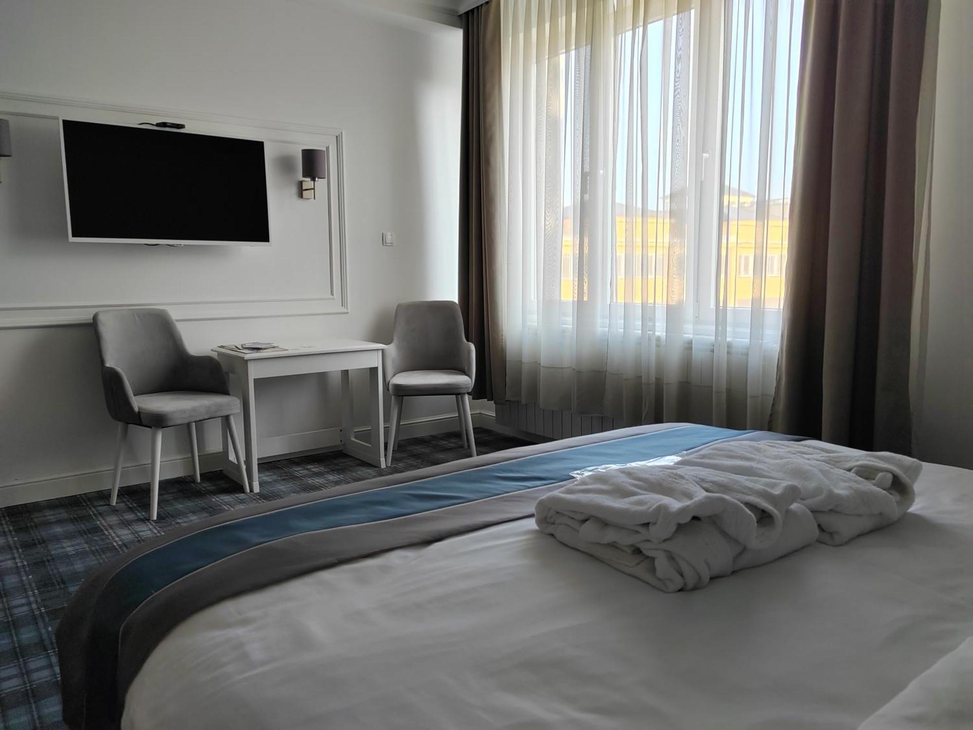 Hotel Mio City Kula Exterior photo